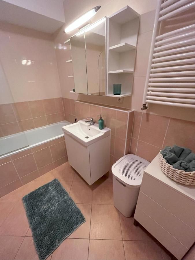 2 Room Apartment With Terrace, New Building, Jegeho Bratislava Exterior photo